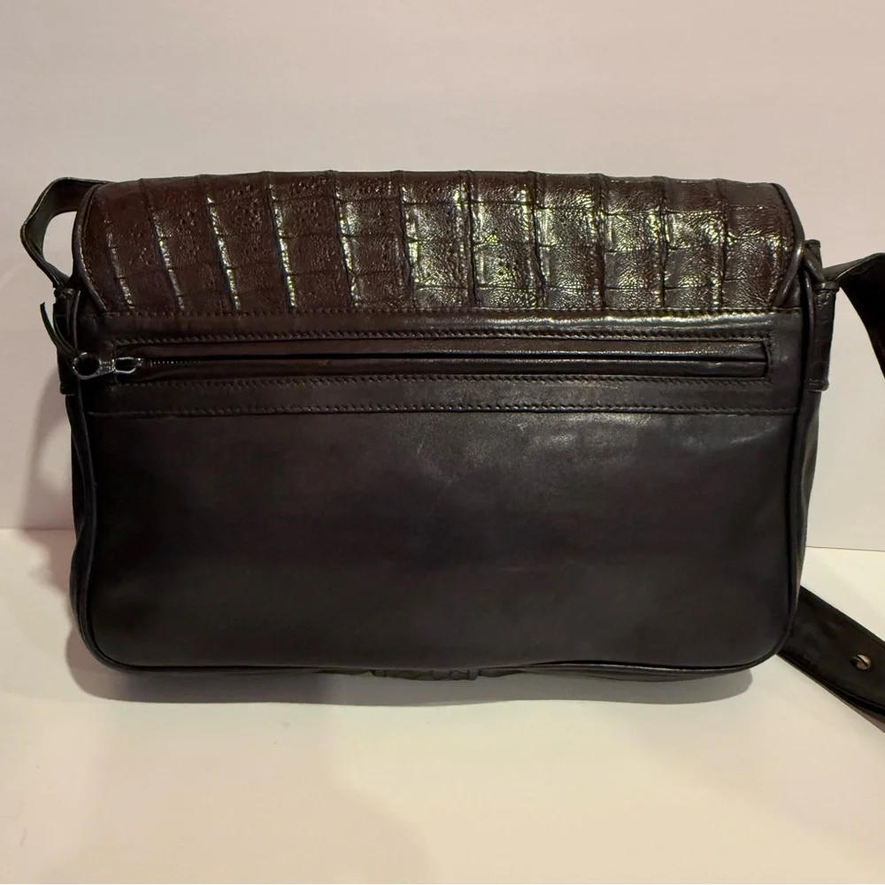 Donna Karan New York Black Leather Messenger Style Shoulder Bag RARE